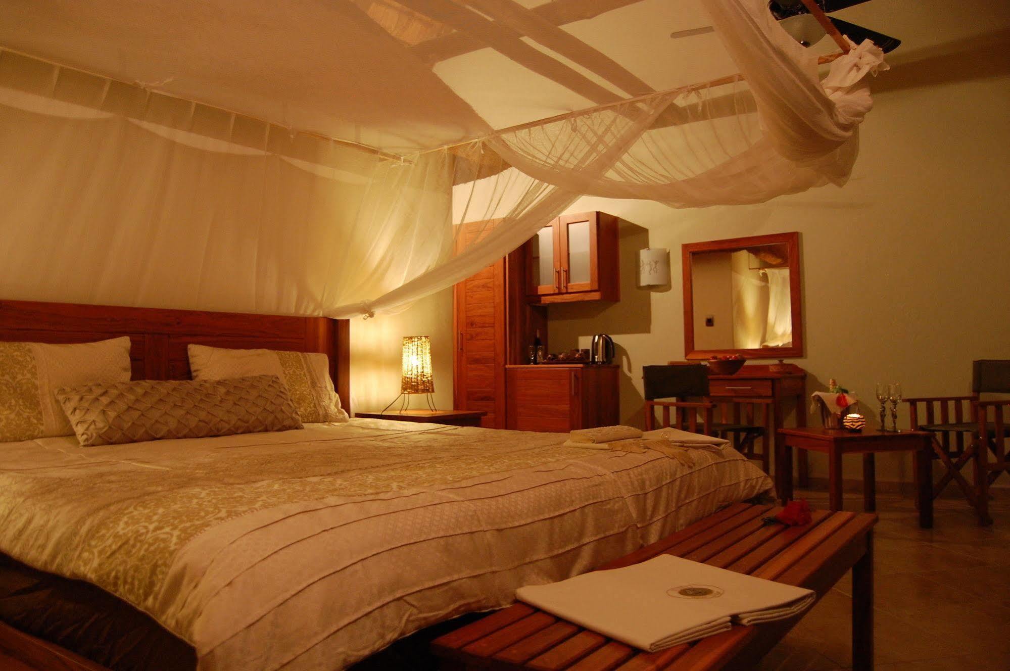 Kubu Safari Lodge Hoedspruit Exterior foto